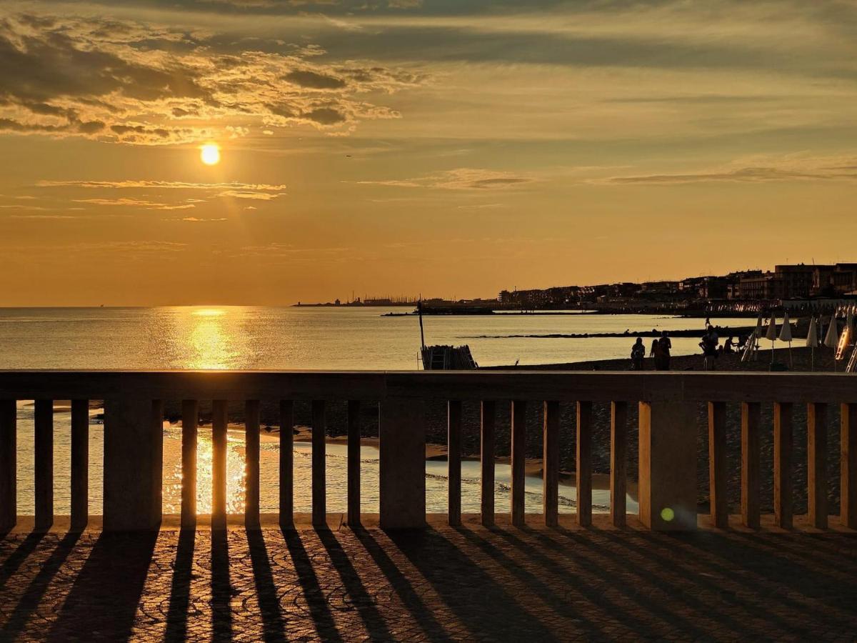 Tra Mare E Arte Daire Lido di Ostia Dış mekan fotoğraf